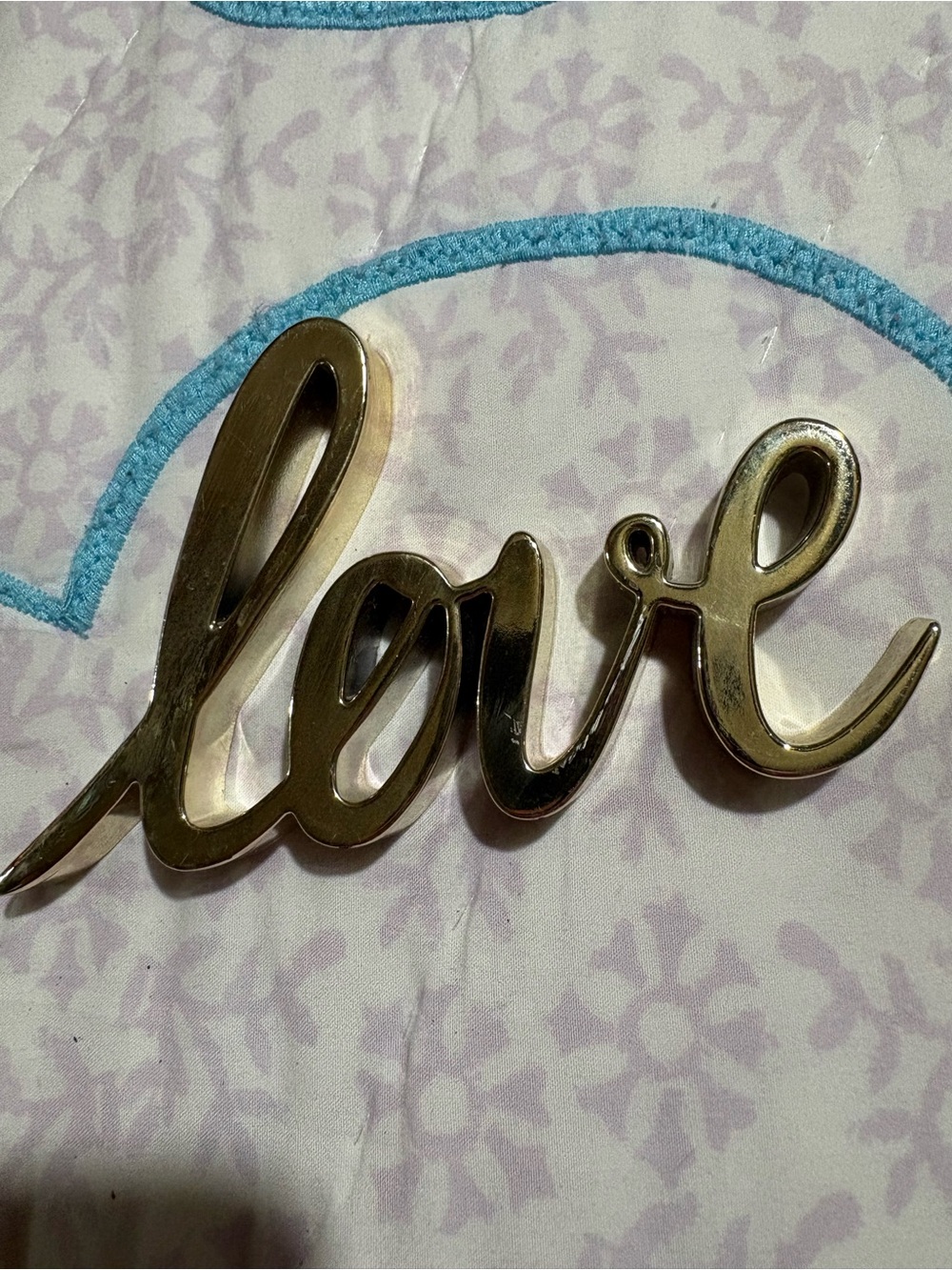 Gold 'Love' Script Wall Accent - Polished Metallic Home Decor